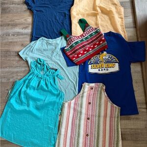 Women’s Lot of 7 tops/t shirts Size Small